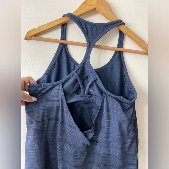 Athleta Swift Reach & Restore Tank Top - Picture 4 of 8
